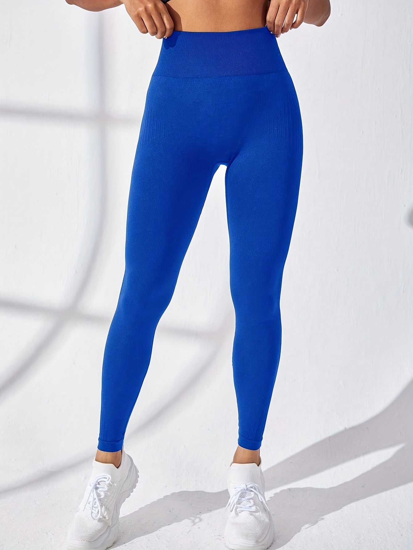 Hoch taillierte einfarbige Leggings für Fitness und Yoga. - Snatch