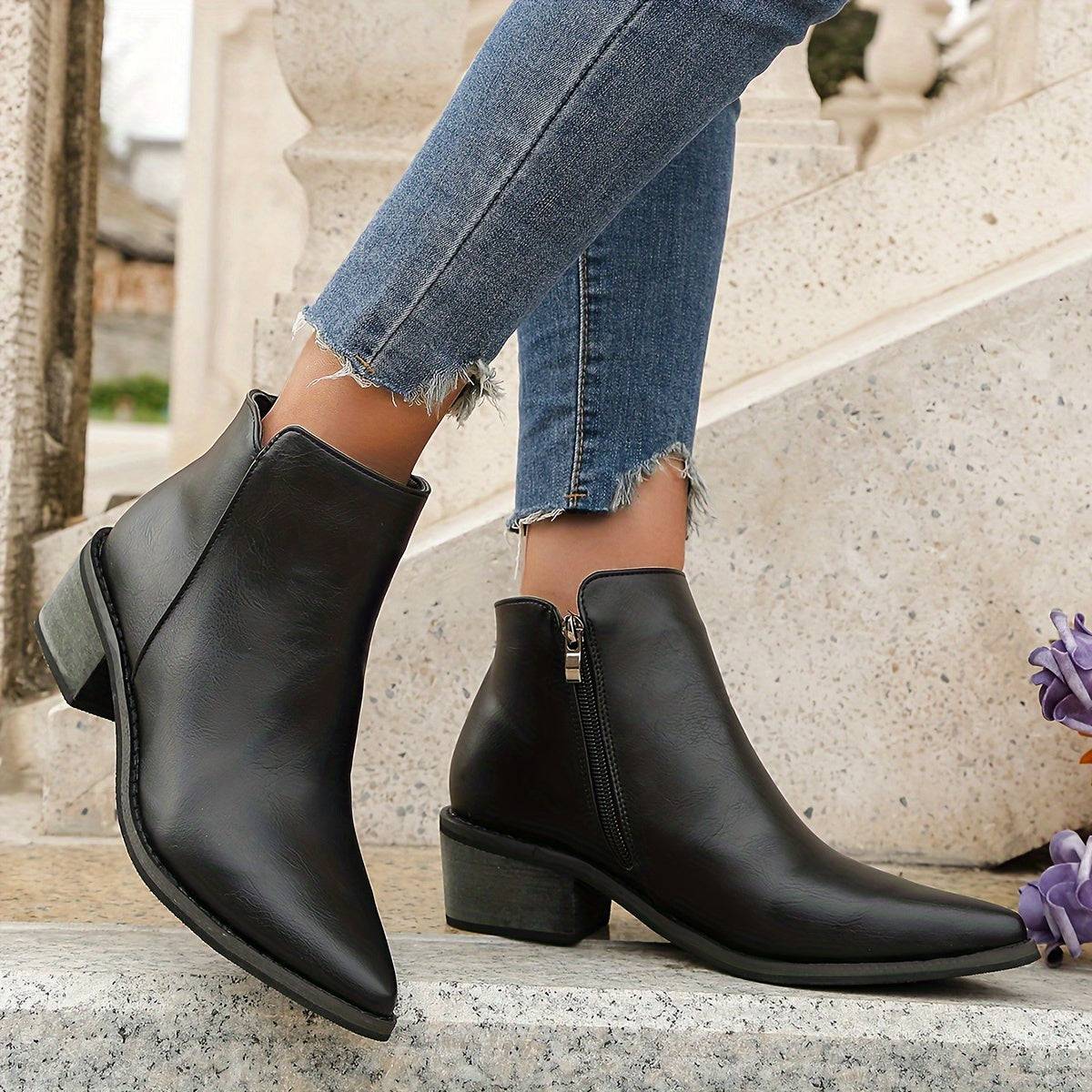 Stylische Chunky Heel Ankle Boots für Damen in Kurzgröße