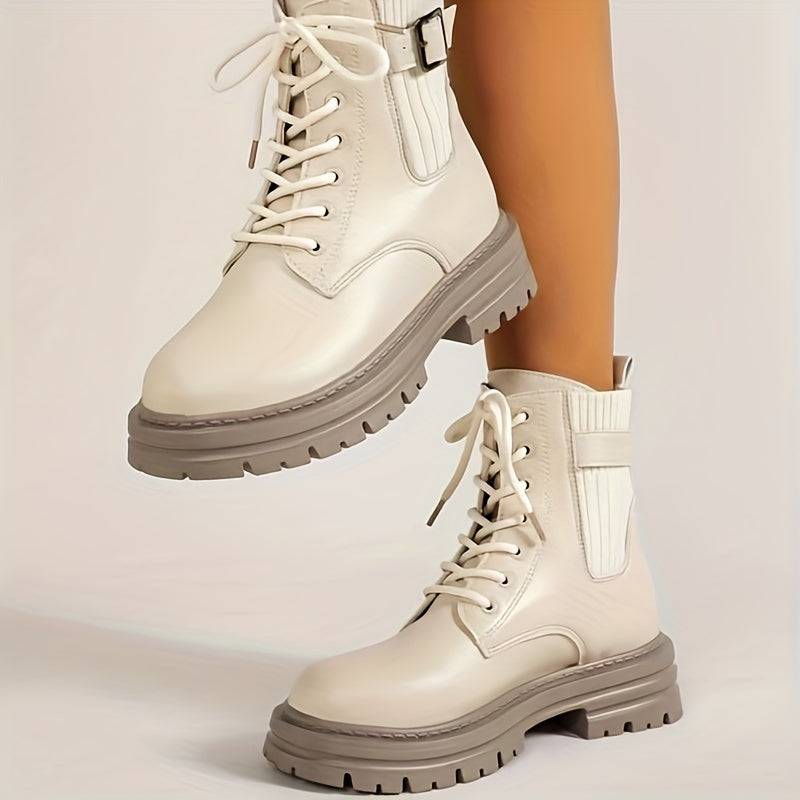 Elegante Kampfstiefel - Samtig, warm, rutschfest - Perfekt für Outdoor.
