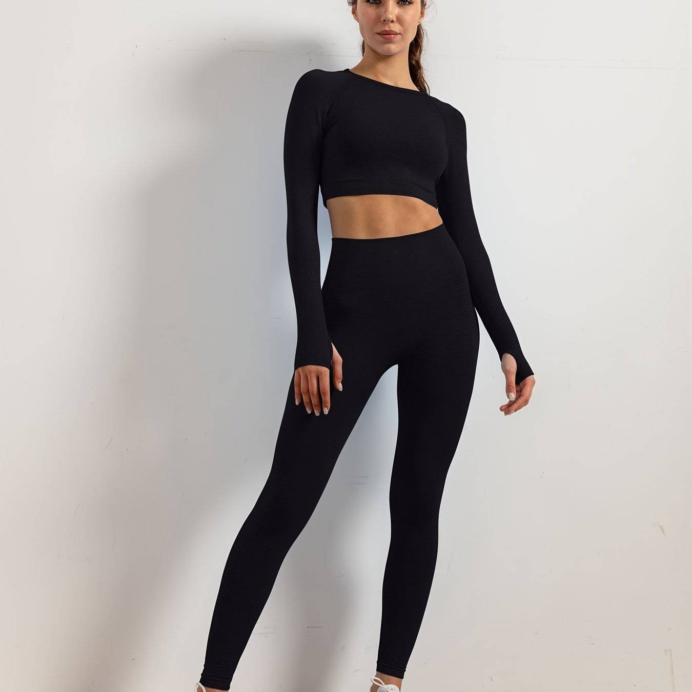 Stilvoller 2-teiliger Fitness-Yoga-Anzug - Perfekte Passform und Komfort.