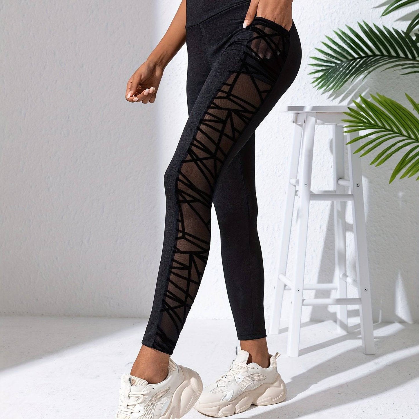 Yoga-Hose mit Mesh-Nähten, Po-Lifting, hohe Taille: Elegant und funktional!