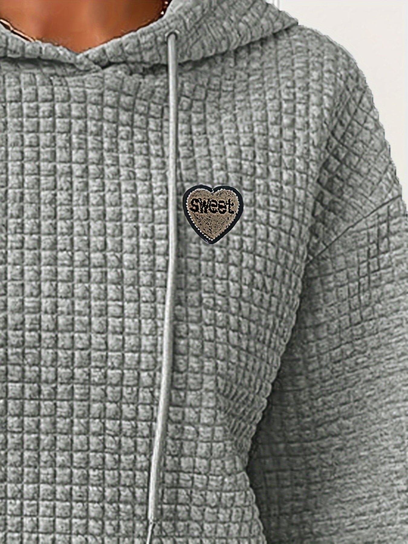 Lässiger Damen-Kapuzenpullover mit Kordelzug - für einen stilvollen Look.