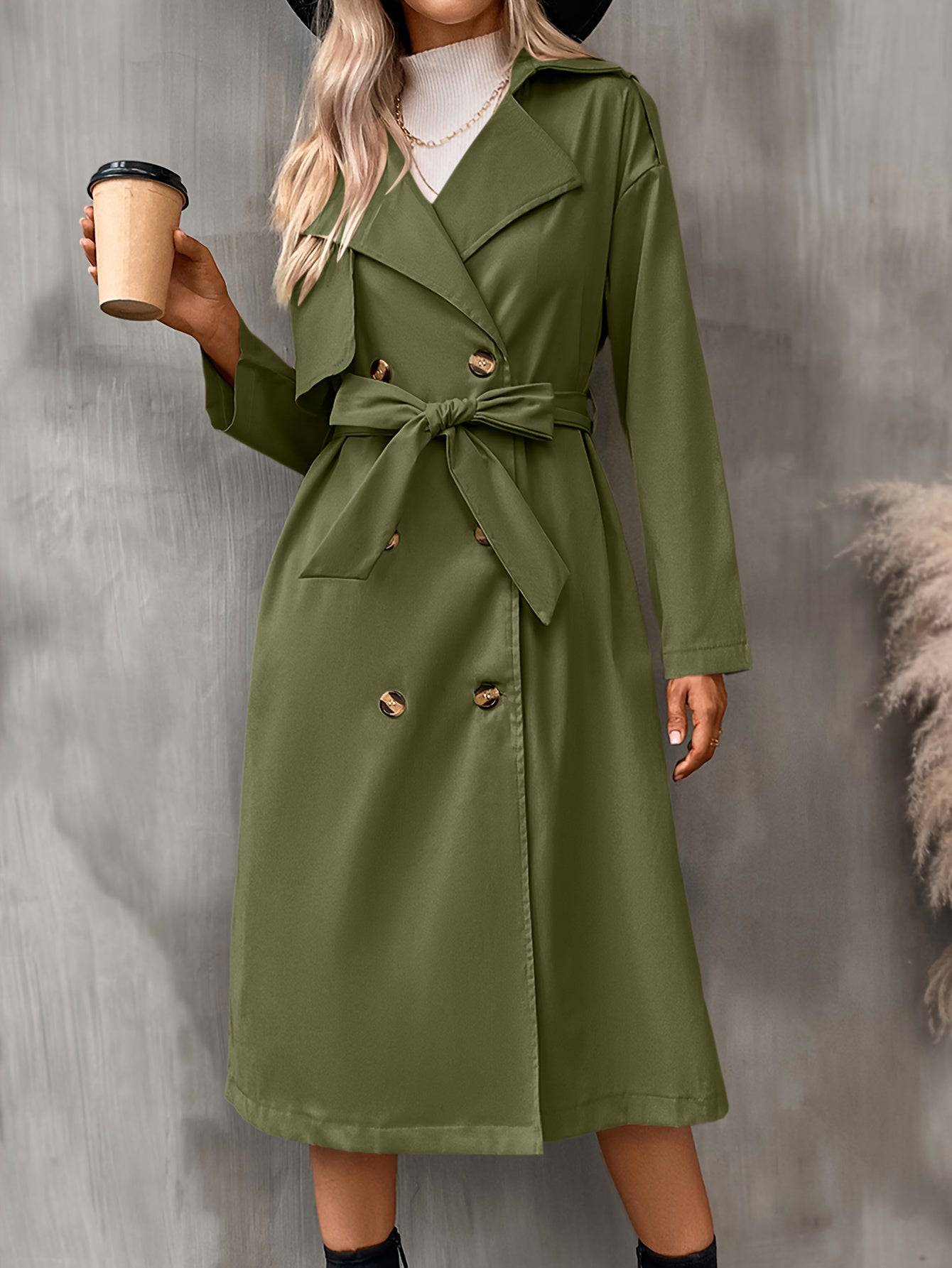 Klassischer Zweireihiger Trenchcoat - Vintage-Style mit Gürtel.