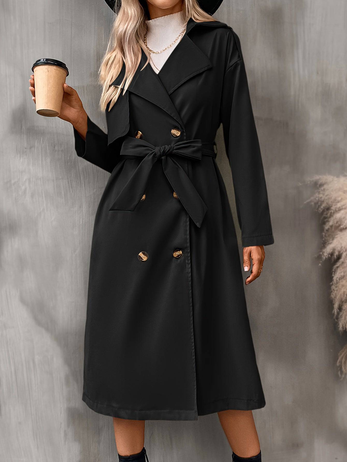 Klassischer Zweireihiger Trenchcoat - Vintage-Style mit Gürtel.