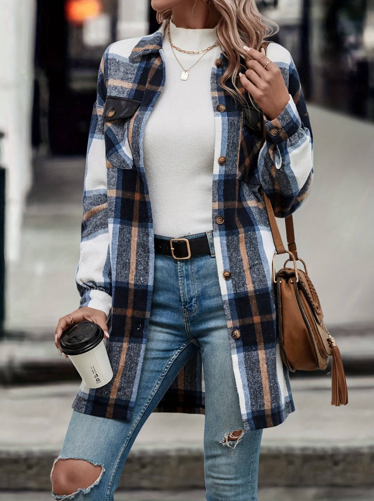 Klassische Karo-Jacke mit lässigem Charme - Damenbekleidung.