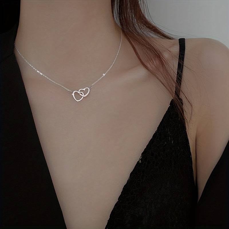Herz-Duo Halskette mit Pfirsich-Anhänger - Eleganter Schmuck für Frauen und Mädchen.