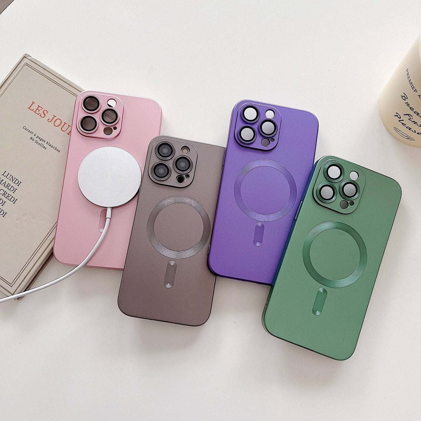 Drahtlose Ladetelefonhülle für iPhone - Magnetisch, Stoßfest, Objektivschutz (15-11 Pro Max)