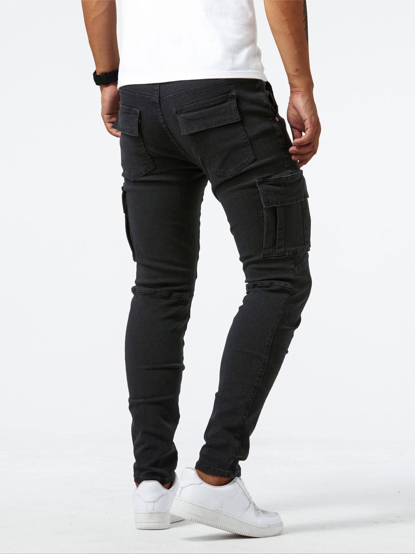 Slim-Fit-Cargo-Jeans mit hohem Stretchanteil für Herren. Lässiger Street-Style für Frühling und Sommer!