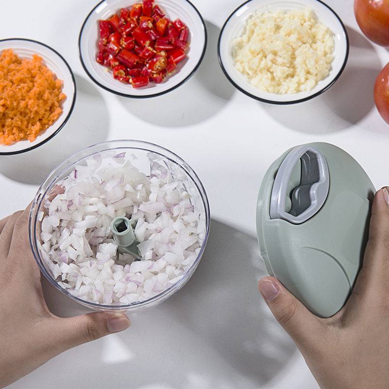 Multifunktionaler Gemüseschneider für Knoblauch, Obst und Gemüse.