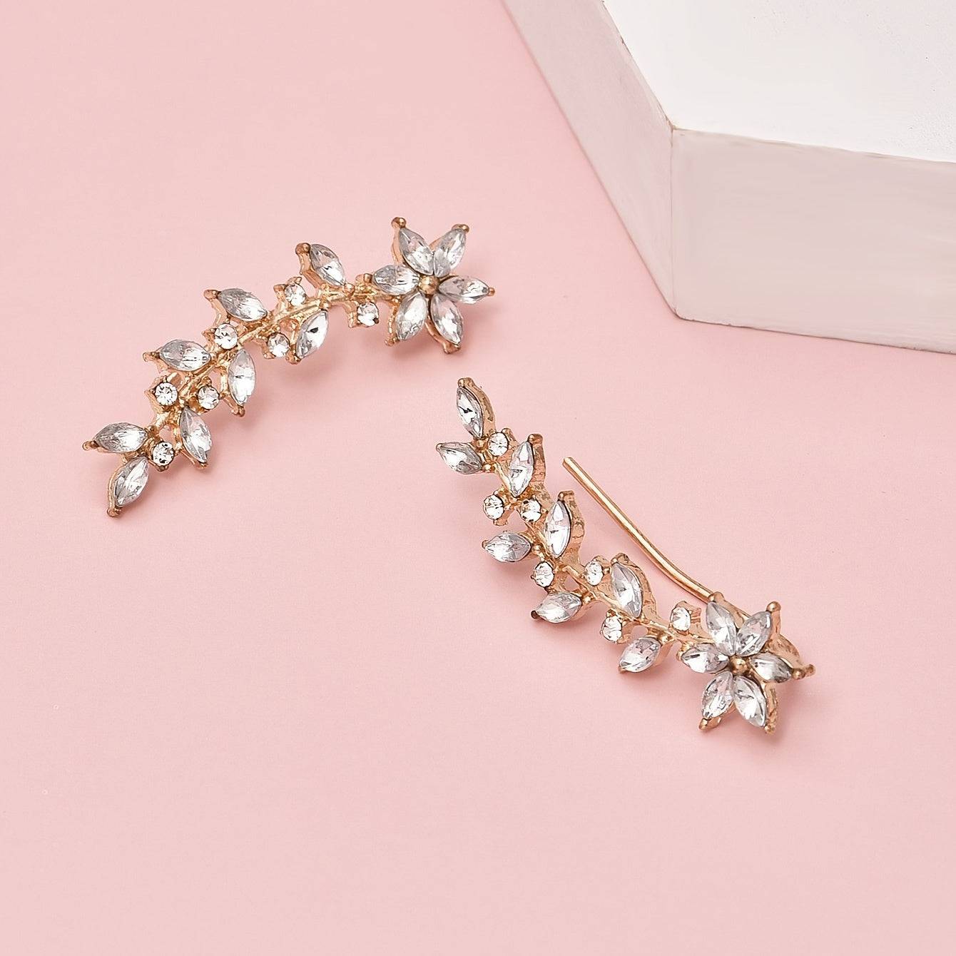 Verzaubere mit baumelndem Ohrschmuck - das perfekte personalisierte Geschenk für Frauen