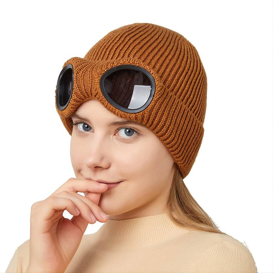 Thermo-Strickmütze mit Skibrille - winterliche Wärme und Sicht