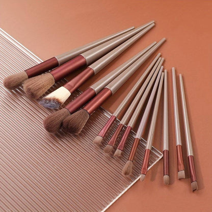 Hochwertiges Makeup-Pinsel-Set für ein perfektes Ergebnis.