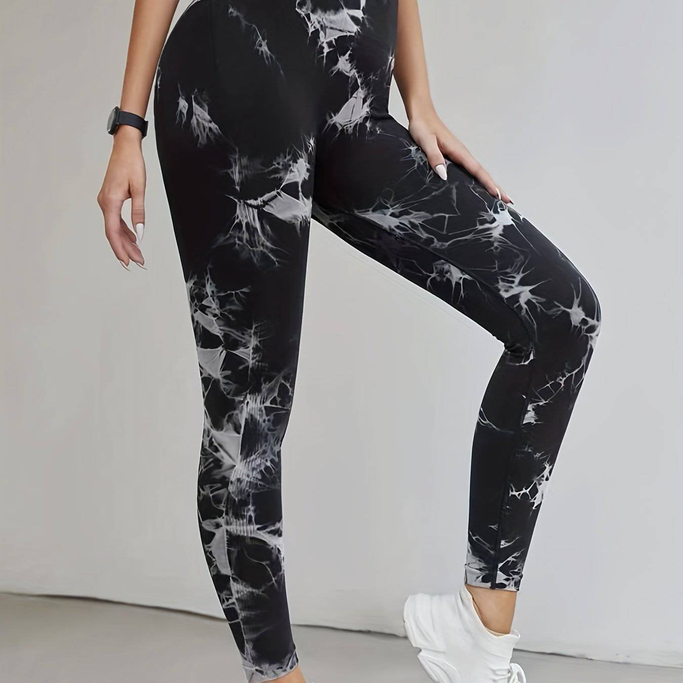 Modische Sport-Leggings mit Batikmuster - Atmungsaktiv und sexy für Yoga und Fitness.