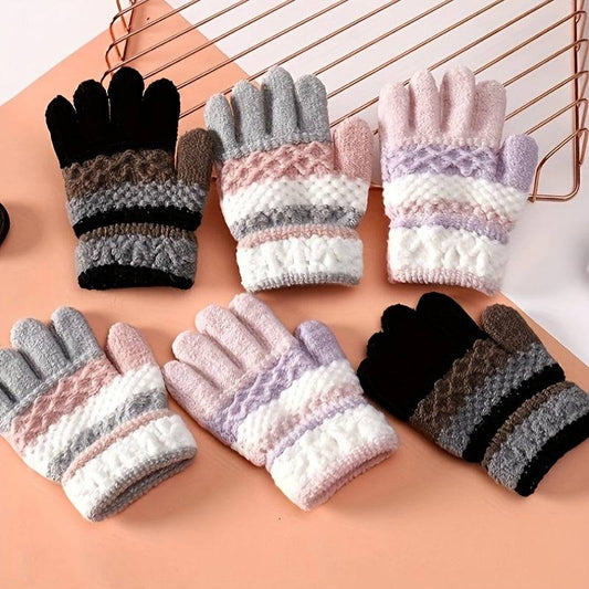 Winterstrickhandschuhe - weich, gestreift, vollfingerig - perfekt für Herbst und Winter.