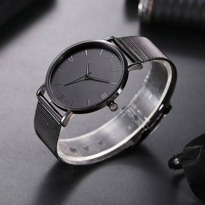 2pcs Herrenmode: Römische Skala Quarzuhr mit Hantel-Armband