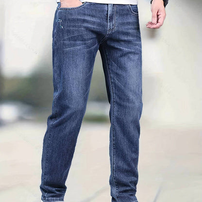 Street-Style Jeans für Herren mit lässigem Look.