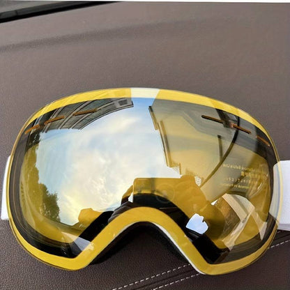 Magnetische Dual-Layer Anti-Fog Skibrille - klare Sicht, kein Beschlagen.