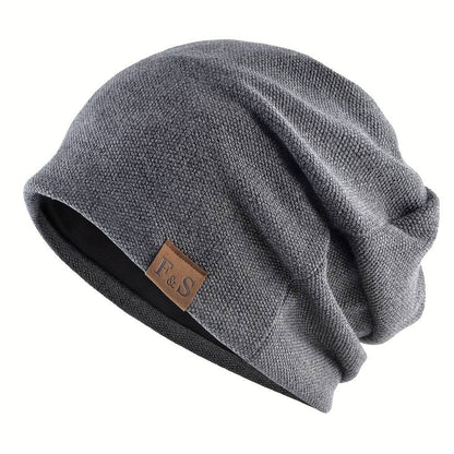 Winddichte Baggy Beanie-Mütze mit Buchstaben-Patch, perfekt für Outdoor-Sport.