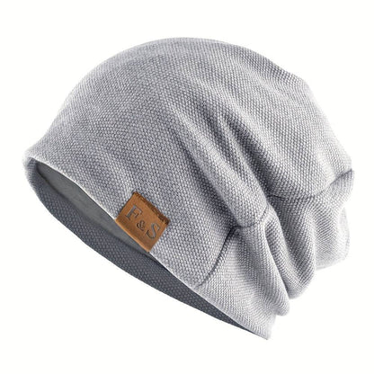 Winddichte Baggy Beanie-Mütze mit Buchstaben-Patch, perfekt für Outdoor-Sport.